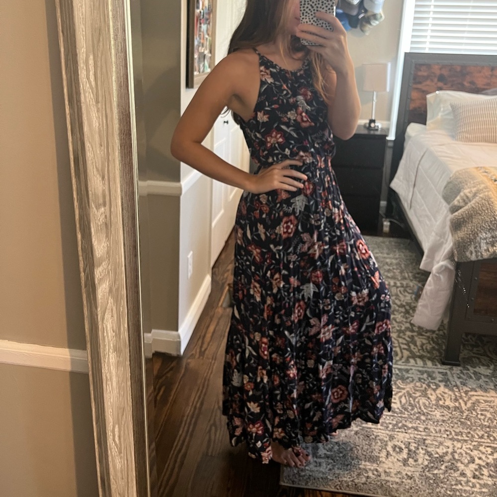 BLUE FLORAL MAXI DRESS